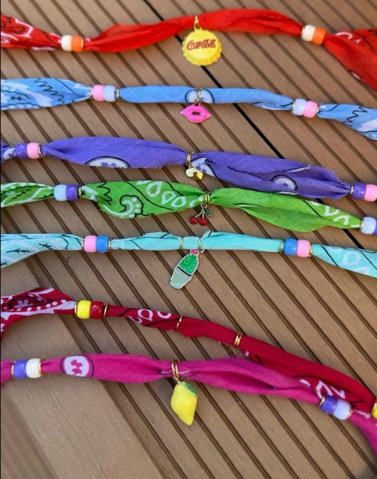 COLLANA CHARMS BANDANA