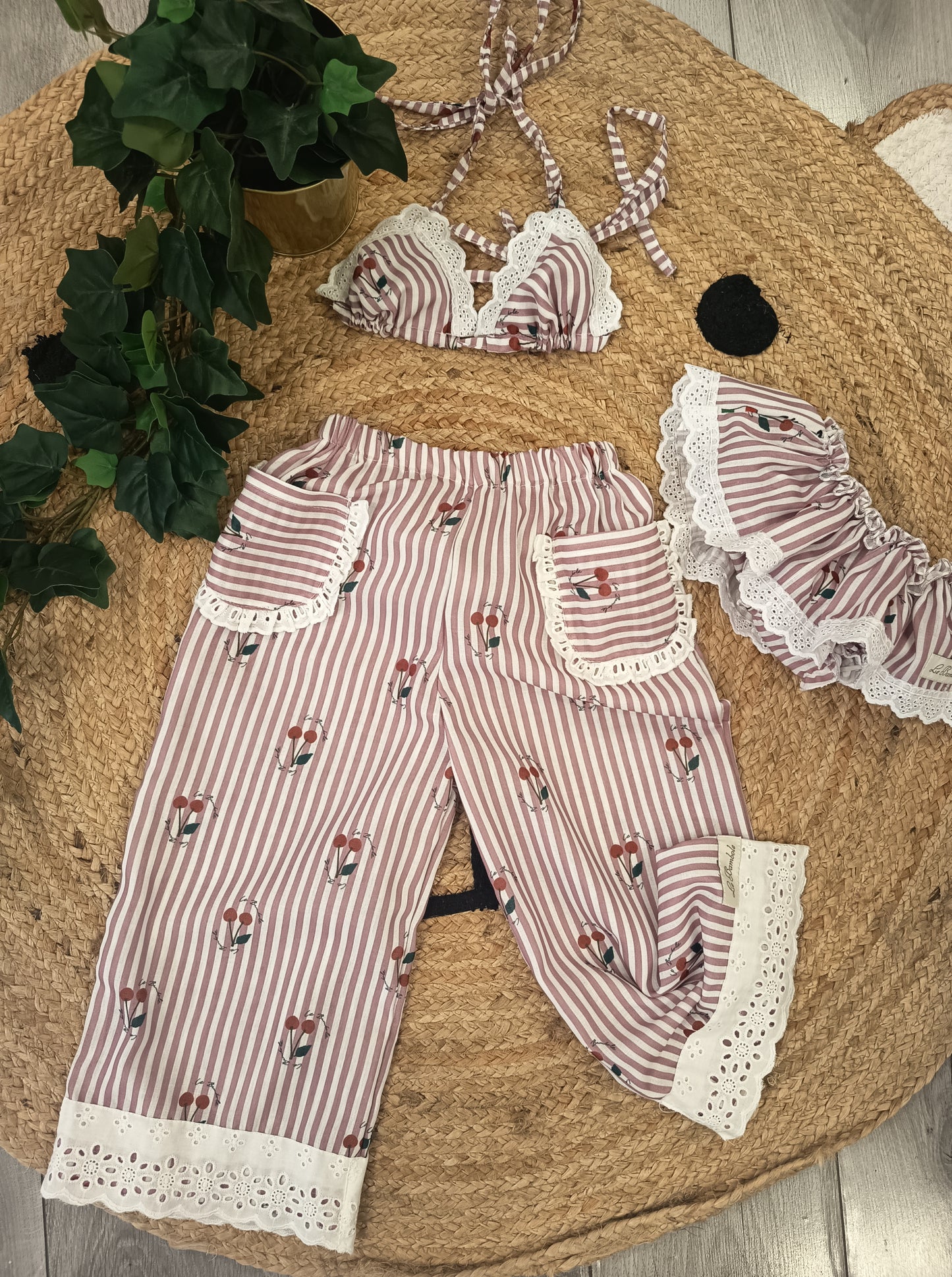 Completo bikini ciliegia 🍒
