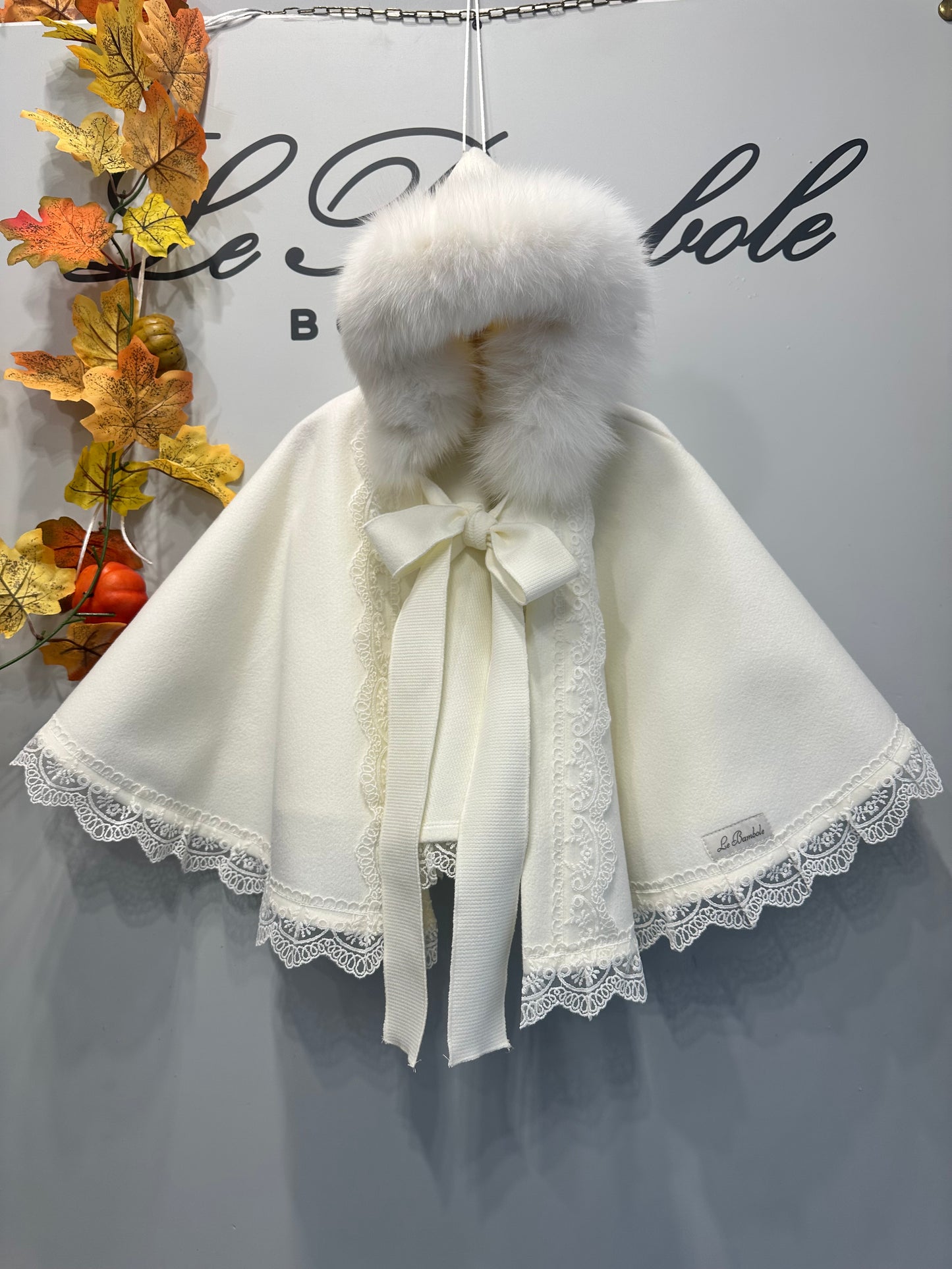 MANTELLA ELEGANTE ANDREA