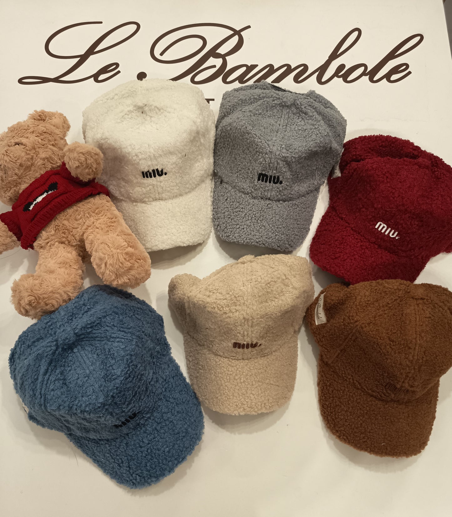 CAPPELLINO CON VISIERA